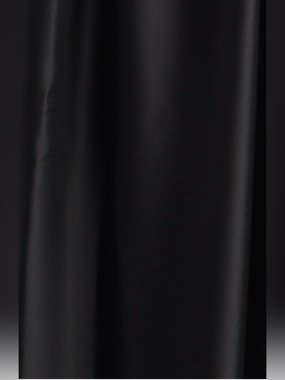 NWOT ST. JOHN Liquid Satin Shirt in Black
Size 12 - Picture 6 of 13